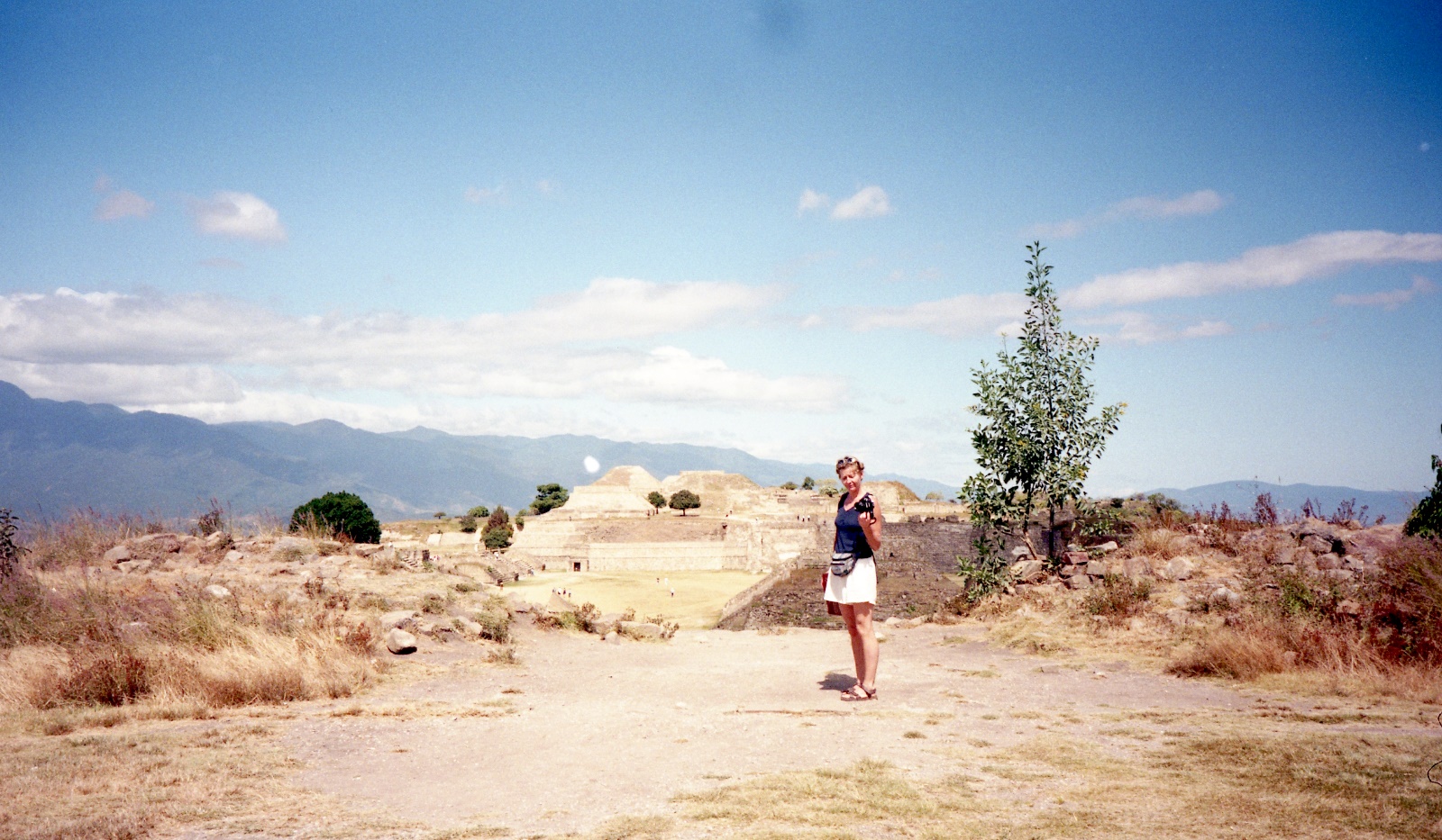 19961114 014   Oaxaca Mont Alban   Mexico Film 05 Fnr 016